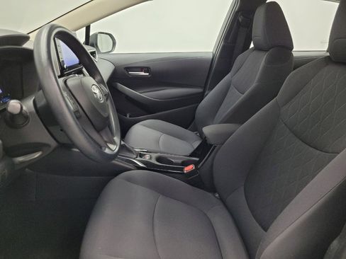 Used 2021 Toyota Corolla LE image 17