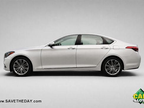 Used 2018 Genesis G80 3.8 RWD image 5