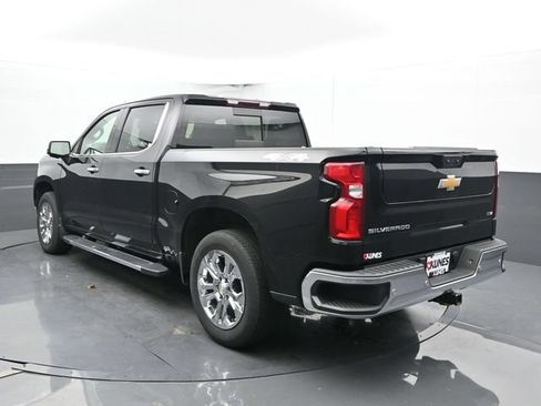 Used 2022 Chevrolet Silverado 1500 LTZ w/ LTZ Convenience Package II AWD/4WD image 10