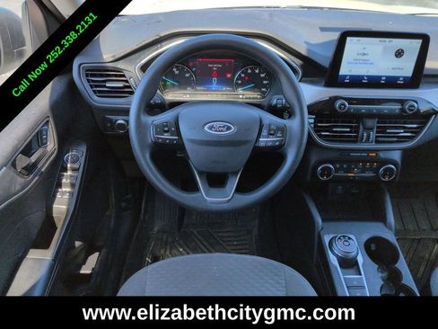 Used 2022 Ford Escape SE FWD image 17