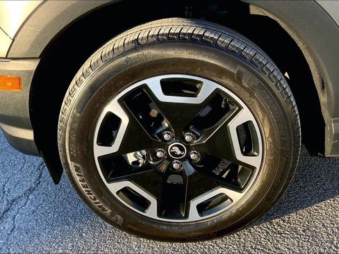 Used 2024 Ford Bronco Sport Outer Banks w/ Tech Package image 9