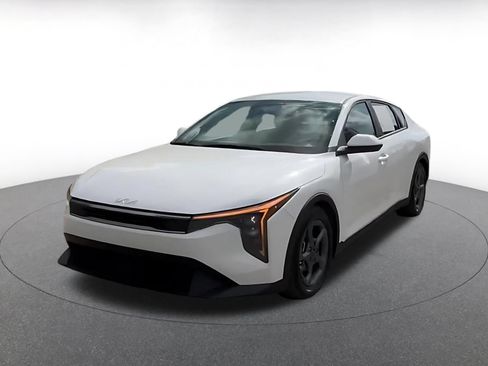 Used 2025 Kia K4 FWD image 4