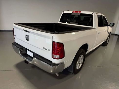 Used 2019 RAM 1500 Classic SLT AWD/4WD image 36