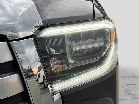 Used 2019 Toyota Tundra Limited AWD/4WD image 10