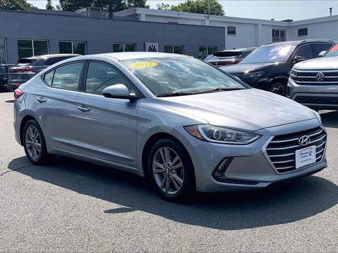 Used 2017 Hyundai Elantra SE w/ SE A/T Tech Package 03 FWD image 1