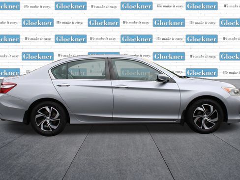 Used 2017 Honda Accord LX image 4