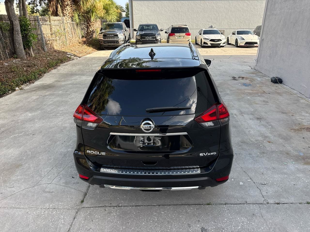 Used 2020 Nissan Rogue SV AWD/4WD image 6
