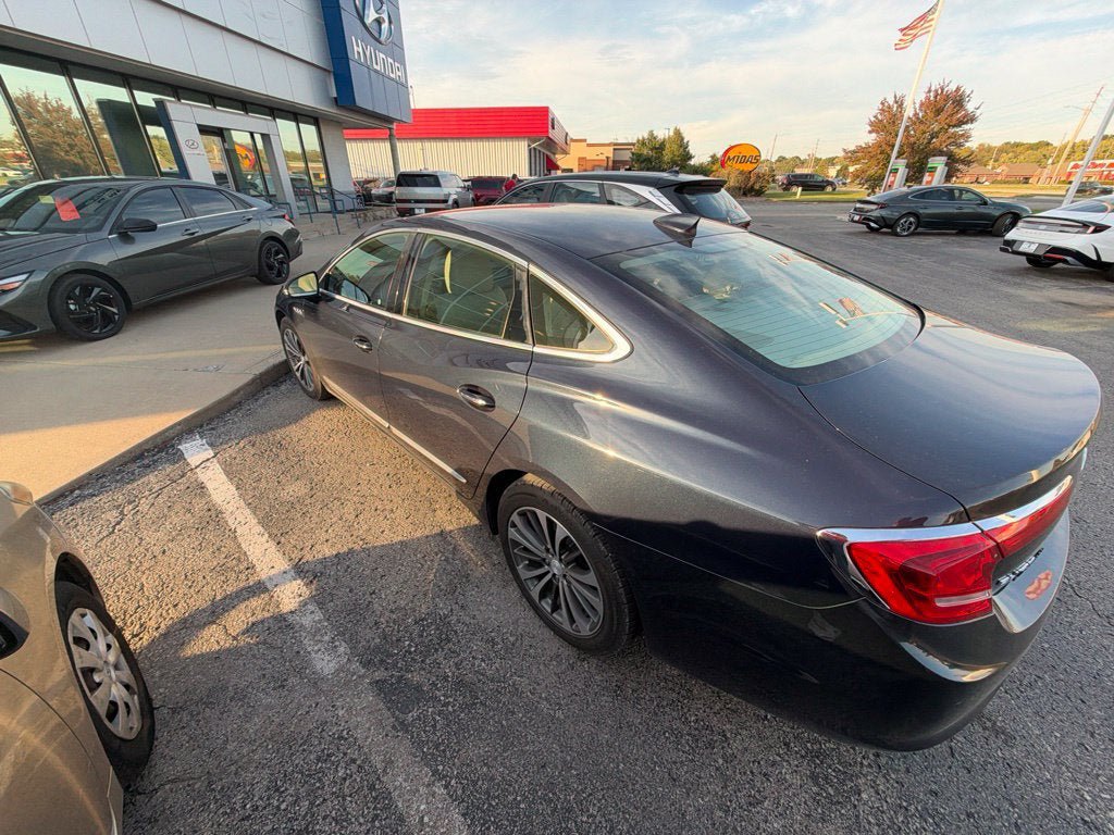 Used 2017 Buick LaCrosse Essence FWD image 9
