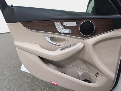 Used 2020 Mercedes-Benz C 300 4MATIC Sedan image 27