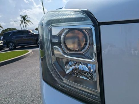Used 2017 GMC Yukon Denali w/ Open Road Package RWD image 10
