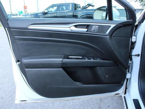 Used 2014 Ford Fusion Titanium FWD image 10