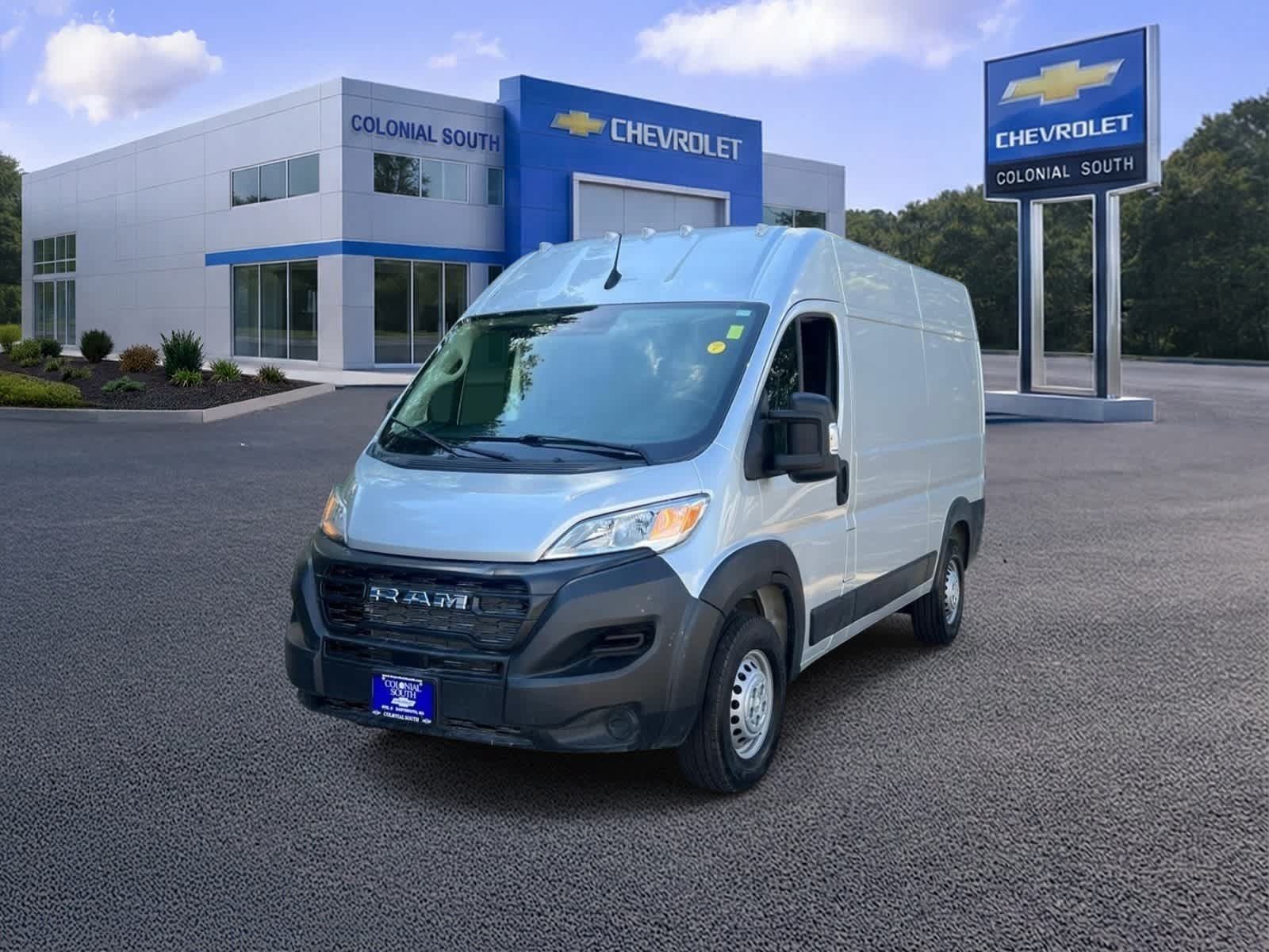 Used 2024 RAM ProMaster 2500 w/ Power Group FWD image 1