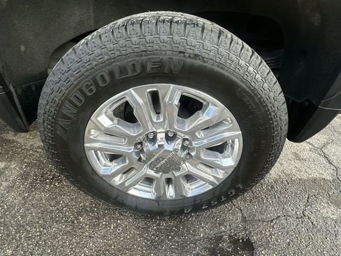 Used 2020 GMC Sierra 2500 Denali w/ Denali Ultimate Package image 19