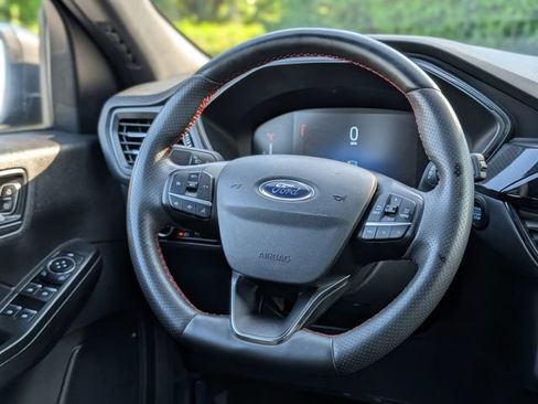 Used 2024 Ford Escape ST-Line AWD/4WD image 14