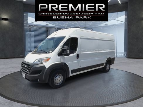 Used 2025 RAM ProMaster 3500 w/ Convenience Group FWD image 4