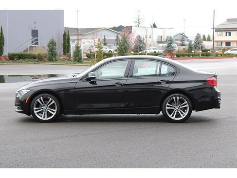 Used 2018 BMW 330i xDrive 330i xDrive Sedan 4D image 2
