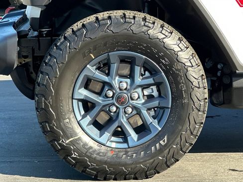 New 2026 Jeep Wrangler Unlimited Sport w/ Dual Top Group AWD/4WD image 26