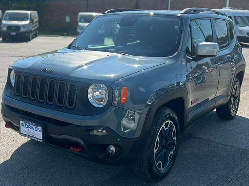 Used 2015 Jeep Renegade Trailhawk w/ Cold Weather Group image 34