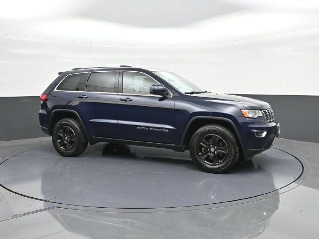 Used 2017 Jeep Grand Cherokee Laredo w/ Quick Order Package 23E AWD/4WD image 14