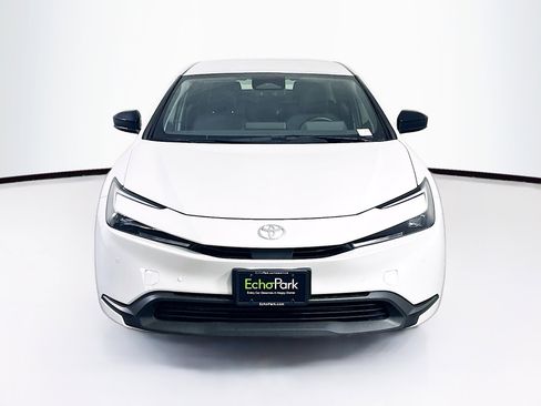 Used 2023 Toyota Prius LE image 2
