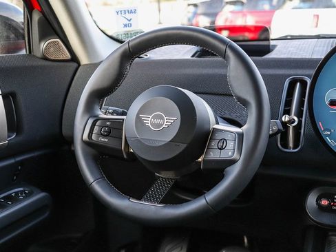 Used 2025 MINI Cooper Countryman S image 15