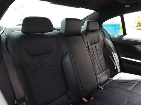 Used 2019 BMW 740i w/ M Sport Package RWD image 17