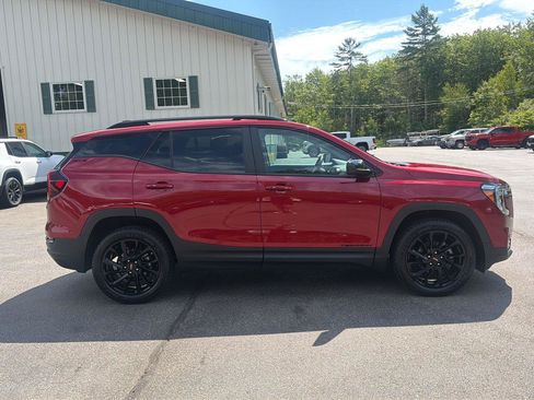 Certified 2025 GMC Terrain Elevation w/ Black Edition AWD/4WD image 27