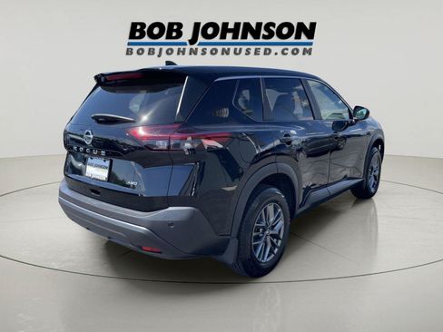 Used 2021 Nissan Rogue S AWD/4WD image 3