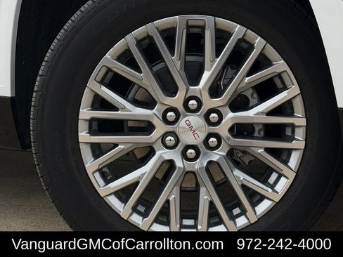 New 2026 GMC Acadia Denali AWD/4WD image 10