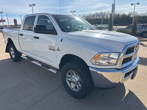 Used 2018 RAM 2500 Tradesman w/ Chrome Appearance Group image 4