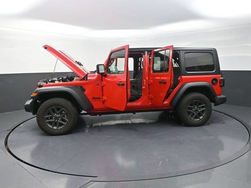 Used 2024 Jeep Wrangler Unlimited Sport AWD/4WD image 33