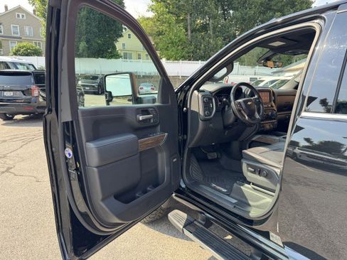 Used 2020 Chevrolet Silverado 3500 High Country w/ Z71 Off-Road Package image 38