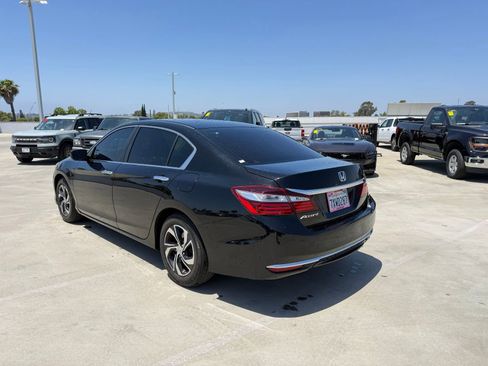 Used 2017 Honda Accord LX image 2