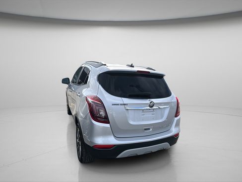 Used 2022 Buick Encore Preferred w/ Safety Package image 5