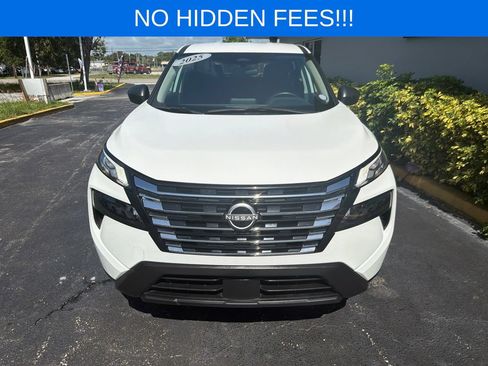 Used 2025 Nissan Rogue S FWD image 4