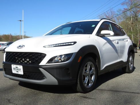 Used 2023 Hyundai Kona SEL FWD image 1