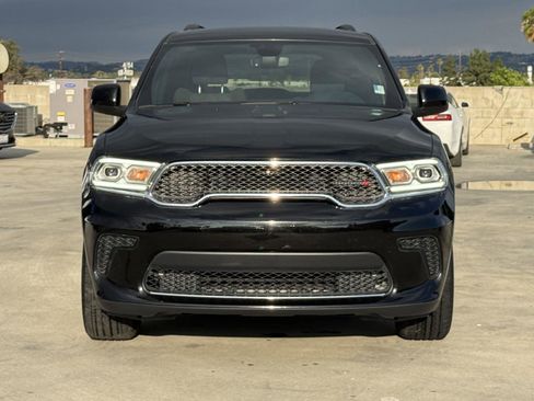 Used 2024 Dodge Durango SXT image 2
