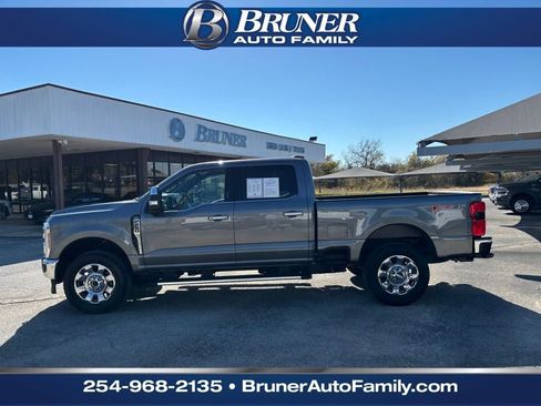 Used 2024 Ford F250 Lariat w/ Chrome Package image 8
