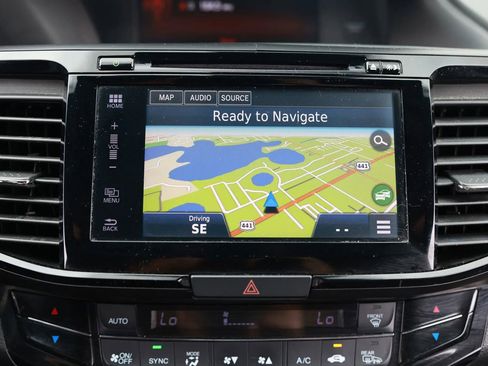 Used 2016 Honda Accord Touring image 33