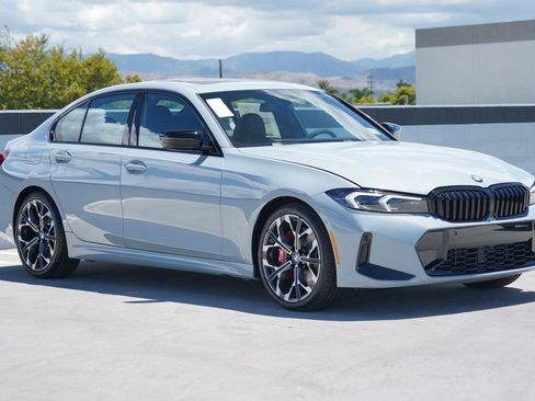 New 2026 BMW 330i Sedan w/ M Sport Package RWD image 3