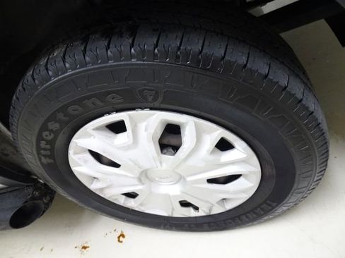 Used 2015 Ford Transit 250 130 Low Roof w/ Exterior Upgrade Package image 8