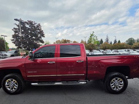 Used 2019 Chevrolet Silverado 2500 LTZ w/ Duramax Plus Package AWD/4WD image 4