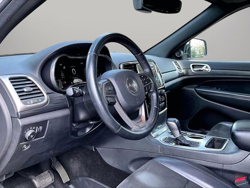 Used 2019 Jeep Grand Cherokee Altitude image 20