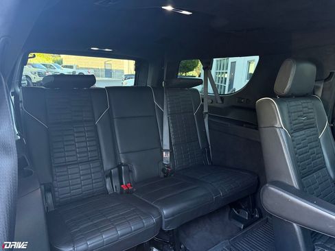 Used 2023 Cadillac Escalade ESV Sport Platinum w/ LPO, Floor Liner Package AWD/4WD image 27