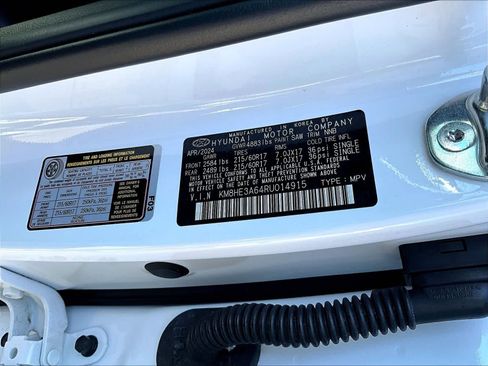 Used 2024 Hyundai Kona Limited FWD image 35