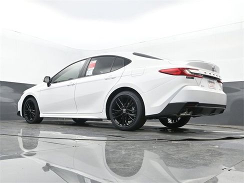 New 2026 Toyota Camry SE image 24