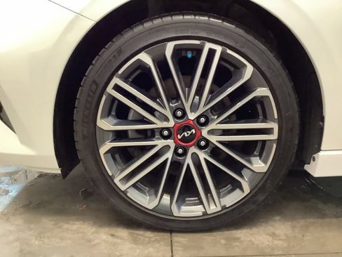 Certified 2023 Kia Forte GT FWD image 19