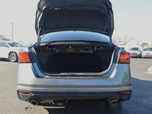 Used 2024 Nissan Altima 2.5 SR w/ SR Premium Package image 36