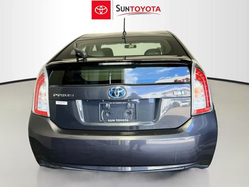 Used 2015 Toyota Prius Two FWD image 5