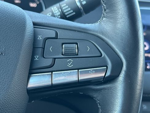 Certified 2023 Cadillac XT4 Luxury image 37